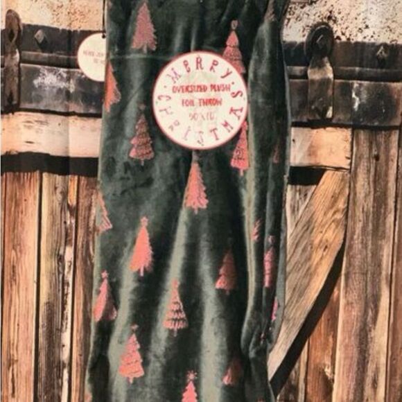 Christmas Grey with Red Christmas Tree blanket throw fuzzy oversized  plush foil - Picture 2 of 7